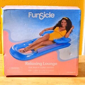 NEW Funsicle Relaxing Pool Lounger